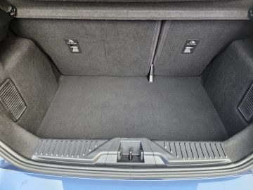 Car image 37