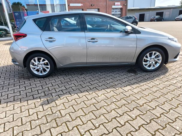 Toyota Auris 85 kW image number 7