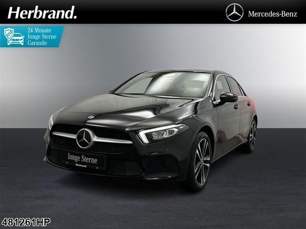 Mercedes-Benz A 250 e 160 kW image number 1