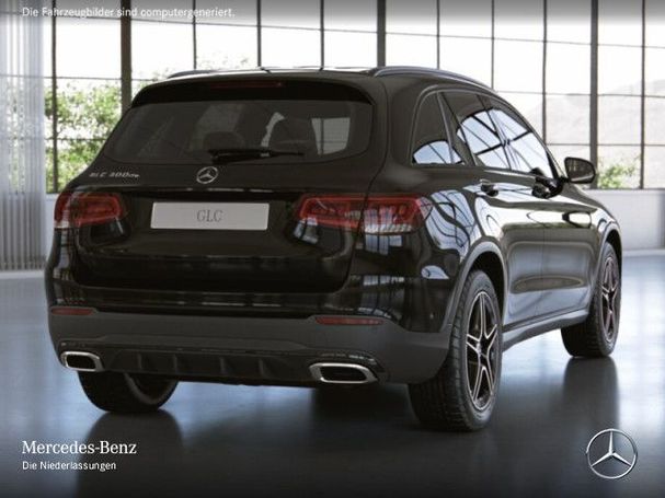 Mercedes-Benz GLC 300 de 225 kW image number 4