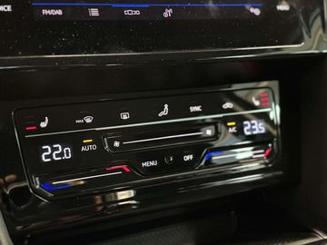 Car image 36