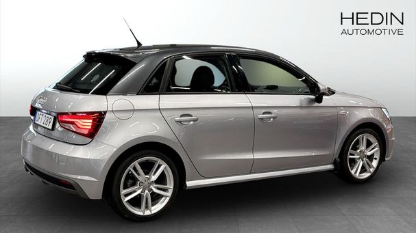 Audi A1 1.0 TFSI S-line Sportback 70 kW image number 3