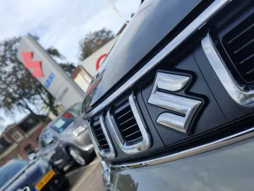 Car image 36