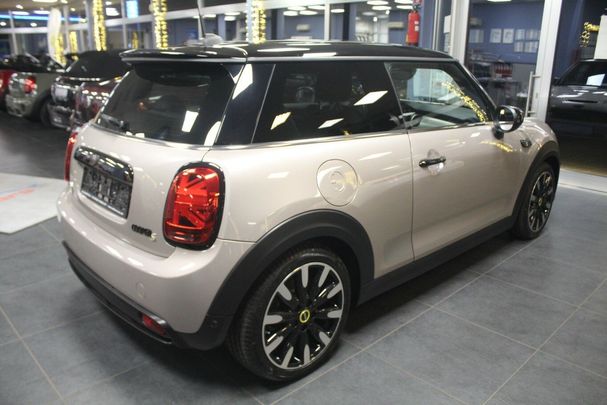 Mini Cooper SE Electric Collection 135 kW image number 7