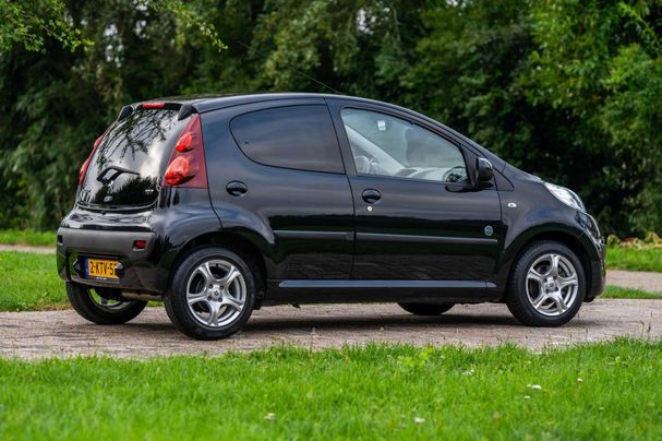 Peugeot 107 50 kW image number 4