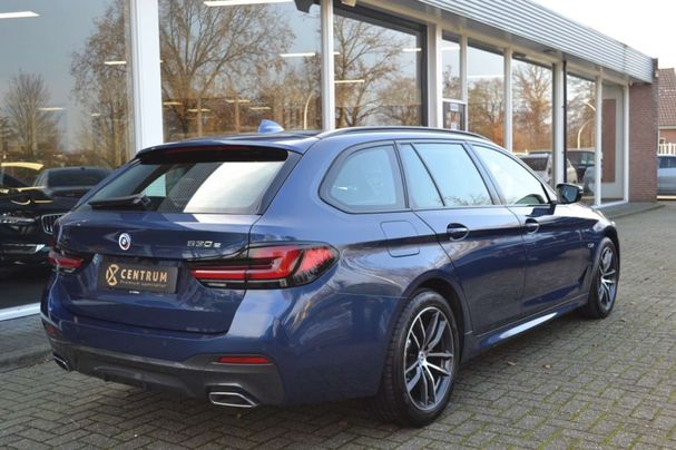 BMW 530 Touring xDrive 215 kW image number 3