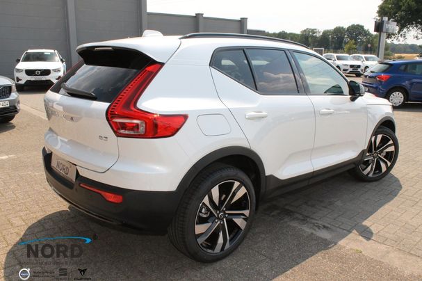 Volvo XC40 B3 Plus Dark 120 kW image number 4