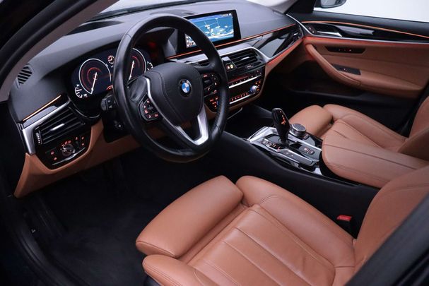 BMW 520i Touring 135 kW image number 18