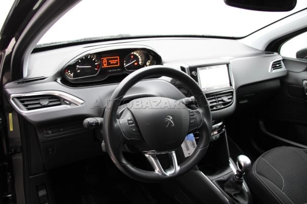 Peugeot 208 81 kW image number 22