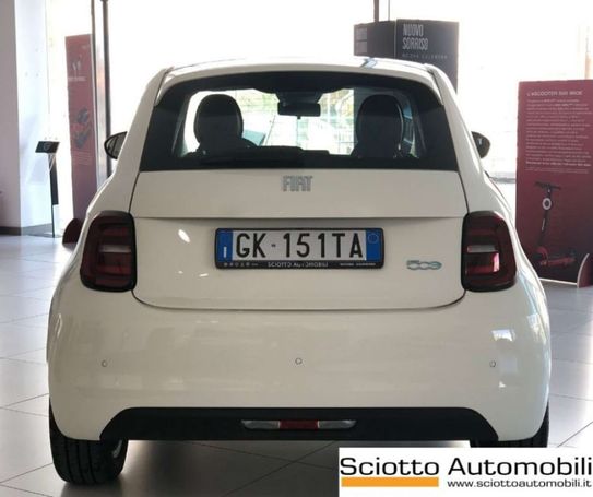 Fiat 500 e 70 kW image number 3