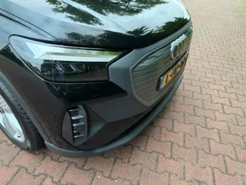 Car image 27