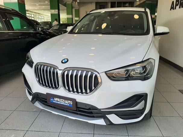 BMW X1 sDrive18d xLine 110 kW image number 4