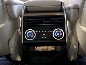 Car image 37