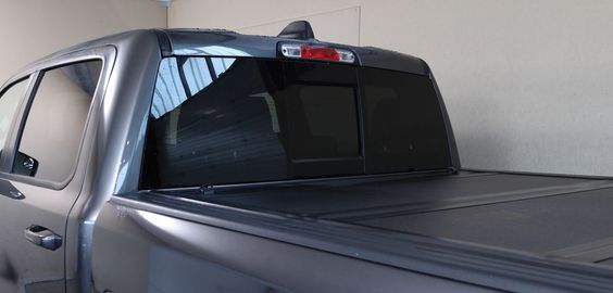 Car image 30
