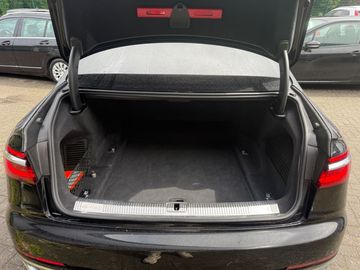 Car image 27