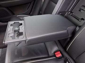 Car image 46