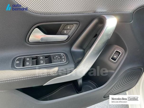 Mercedes-Benz CLA 180 100 kW image number 9