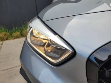 Car image 34