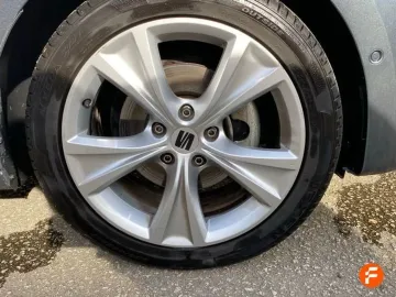 Car image 27