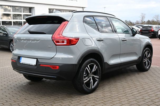 Volvo XC40 B4 155 kW image number 2