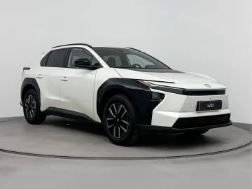 Car image 2