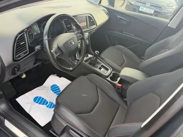 Car image 37
