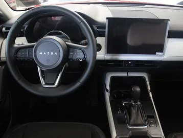 Car image 15