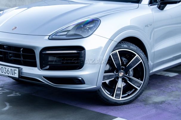 Porsche Cayenne E-Hybrid 340 kW image number 5