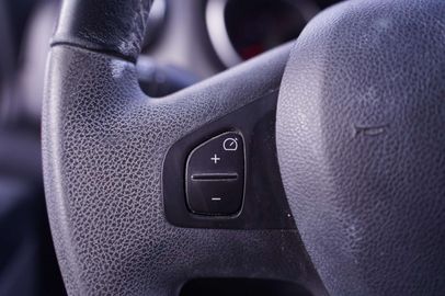 Car image 37