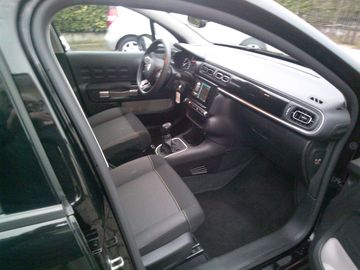 Car image 22