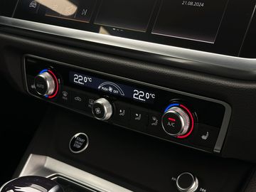 Car image 38