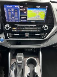 Car image 37