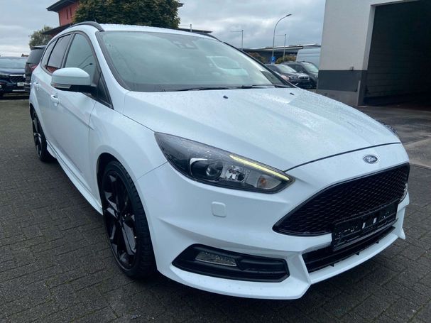 Ford Focus ST 184 kW image number 2