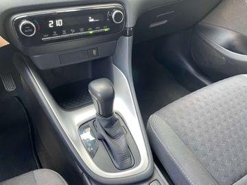 Car image 12