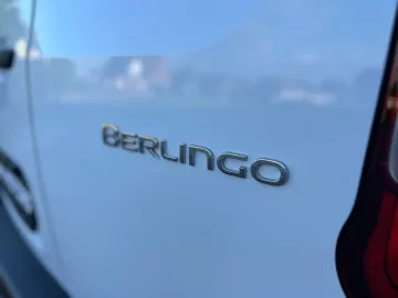Car image 38