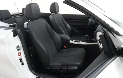 Car image 28