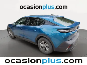 Car image 4