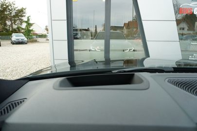 Car image 41