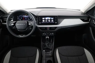 Car image 30