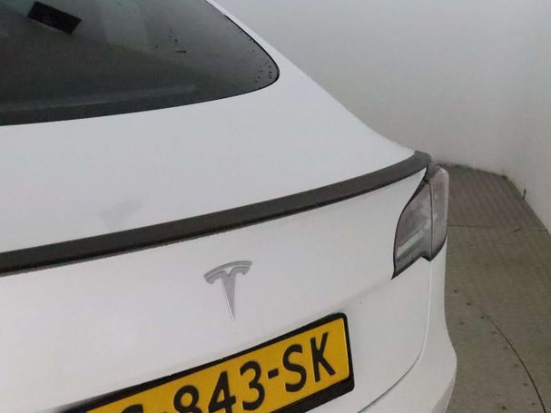 Tesla Model 3 60 Plus 340 kW image number 23