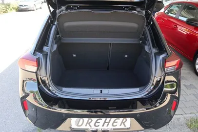 Car image 23