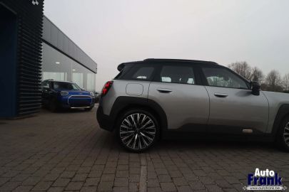 Car image 45