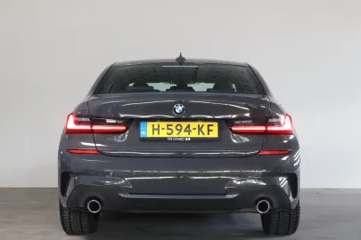 Car image 36
