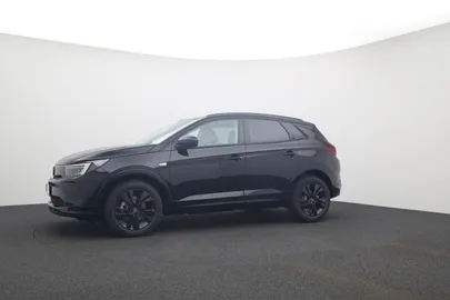 Car image 22
