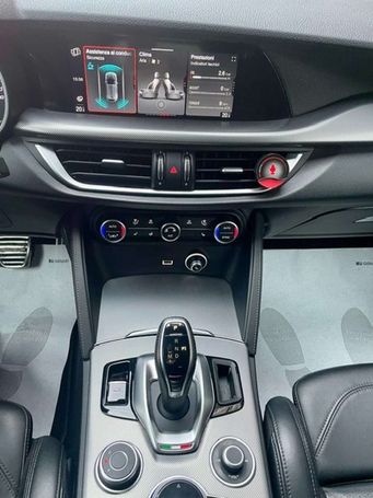 Alfa Romeo Stelvio 2.2 AT8 Q4 154 kW image number 9