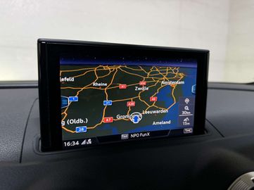 Car image 36