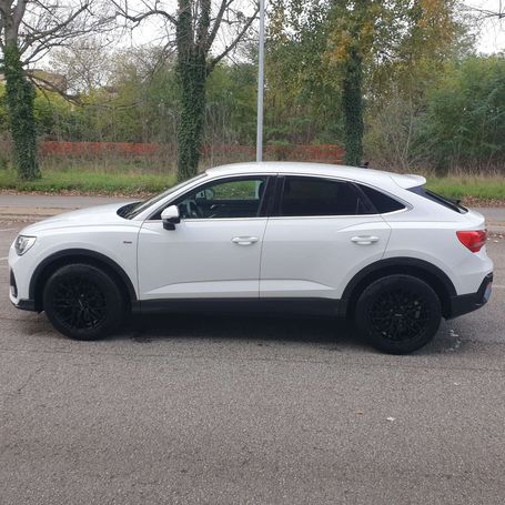 Audi Q3 35 TDI S tronic Sportback Business 110 kW image number 8