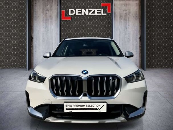 BMW iX1 xDrive30 200 kW image number 12