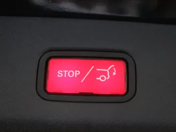 Car image 34