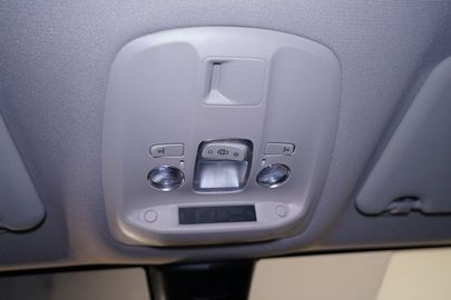 Car image 33